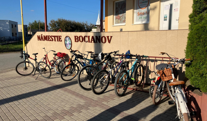 Hardišťane na bicygľoch 